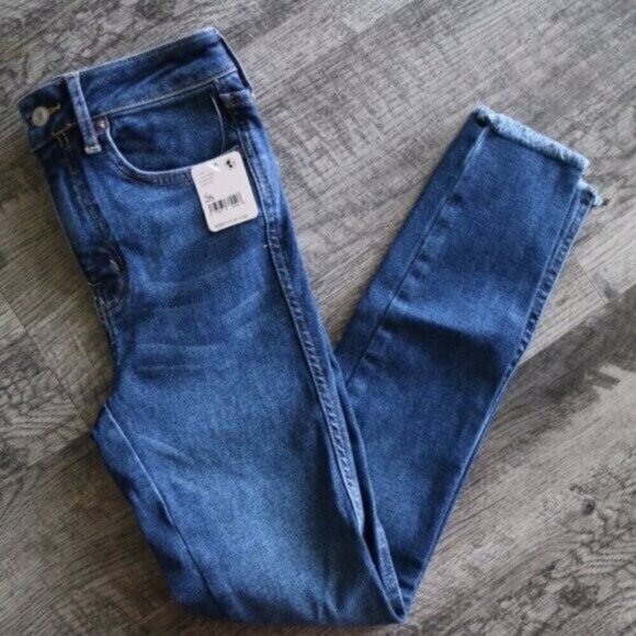 NWT Free People Blue Jeans Size 26 High Rise Skinny Denim Wash Cropped - Picture 3 of 7